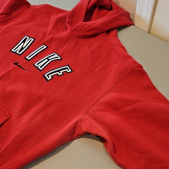 Nike Men's Red Hoodie with Logo - Picture 6 of 7